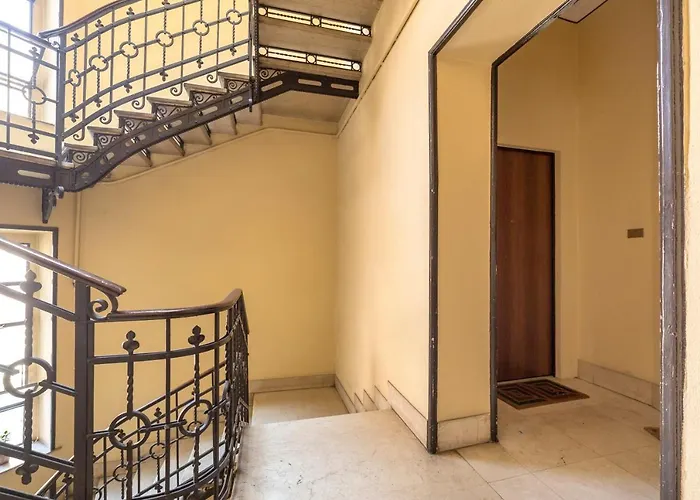 A Due Passi Da Piazza Firenze Apartment